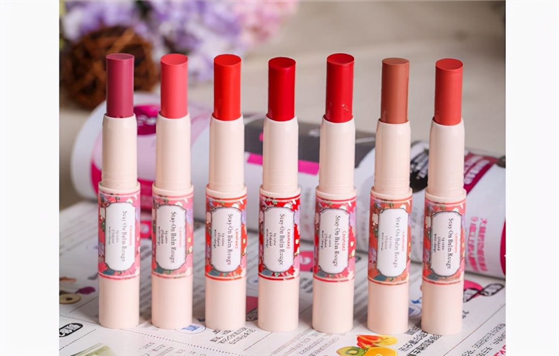 适合日常涂但又显白口红色号,适合一年四季的口红颜色黄皮