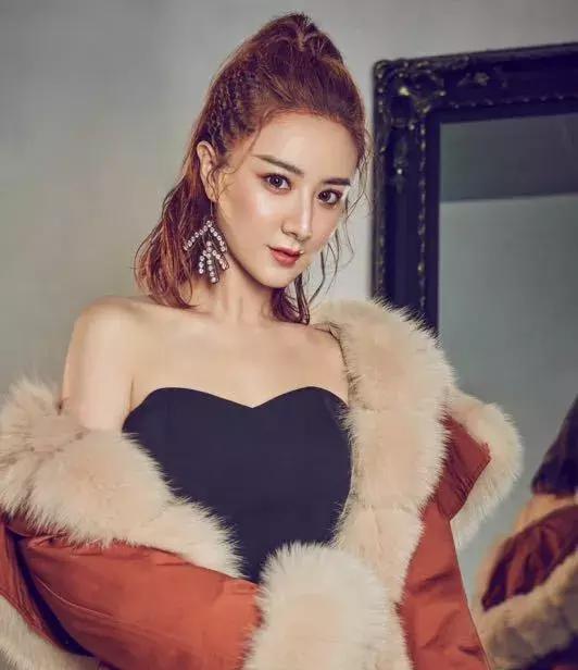 李湘等明星直播带货,李湘淘宝直播带货被网友吐槽太贵