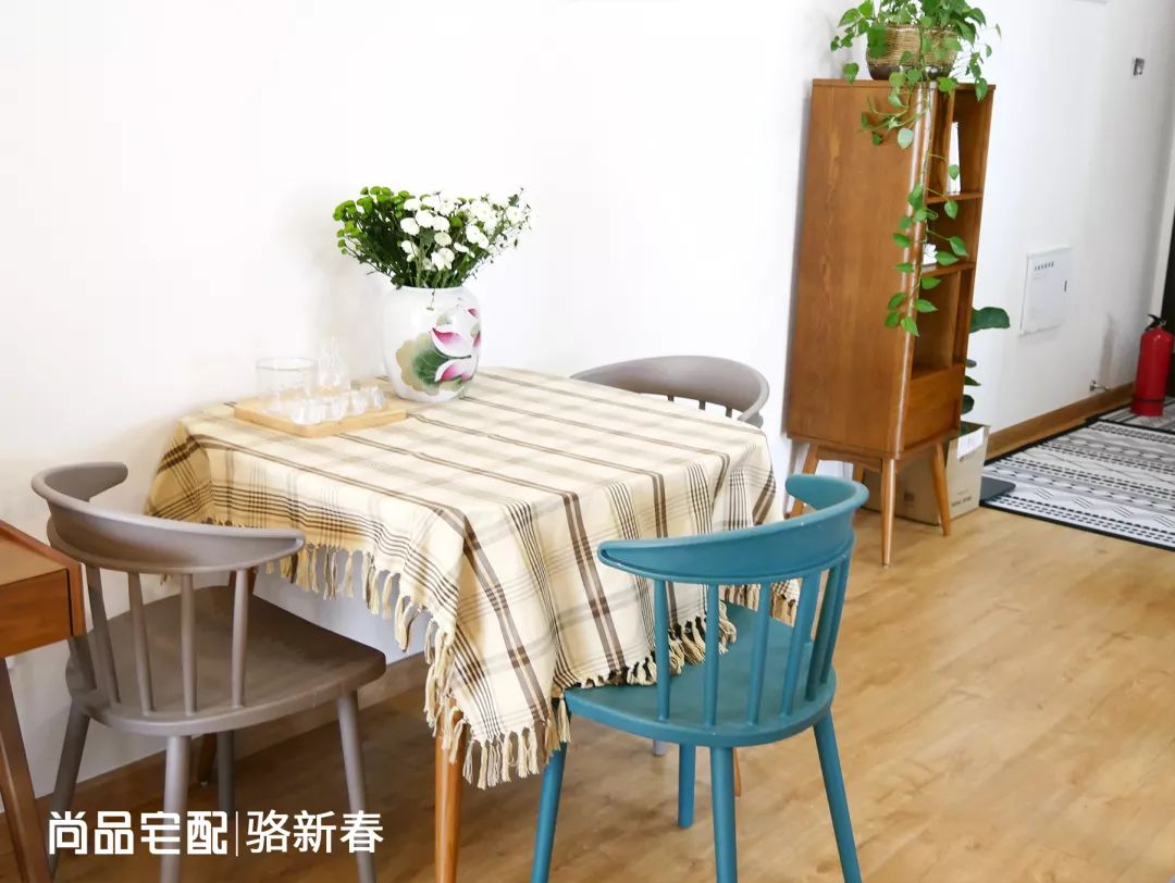 小房间榻榻米带吧台,小户型榻榻米上床下柜一体