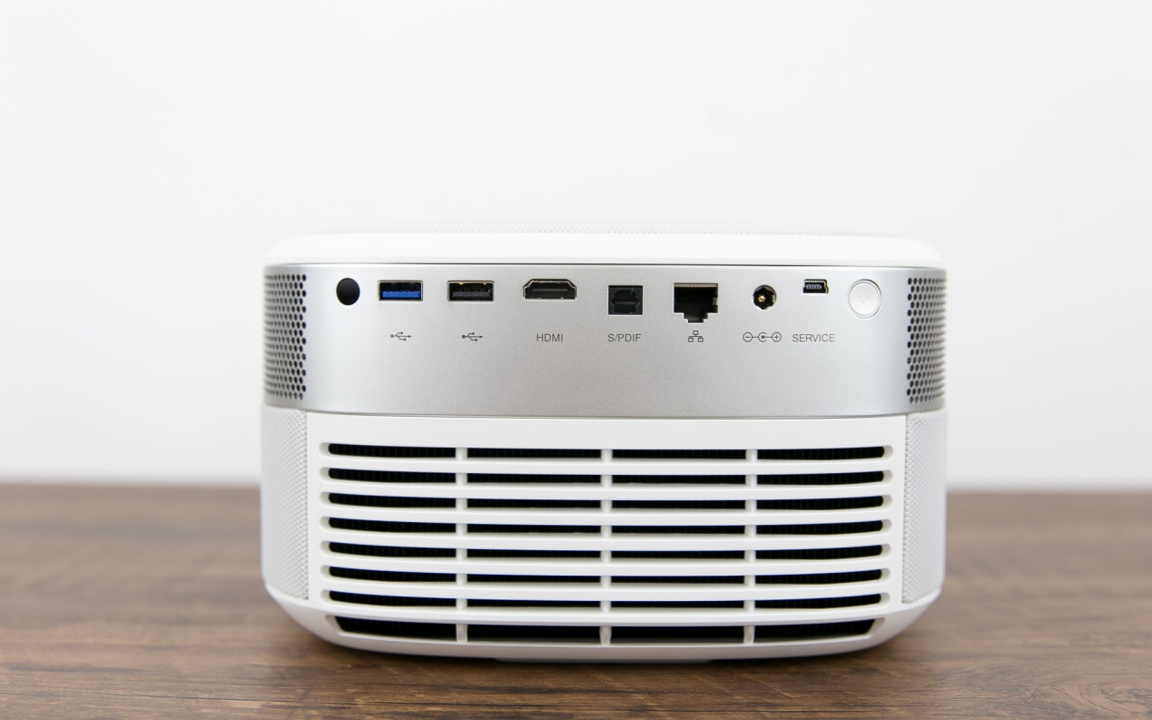 坚果j9白天测试,坚果j9幕布