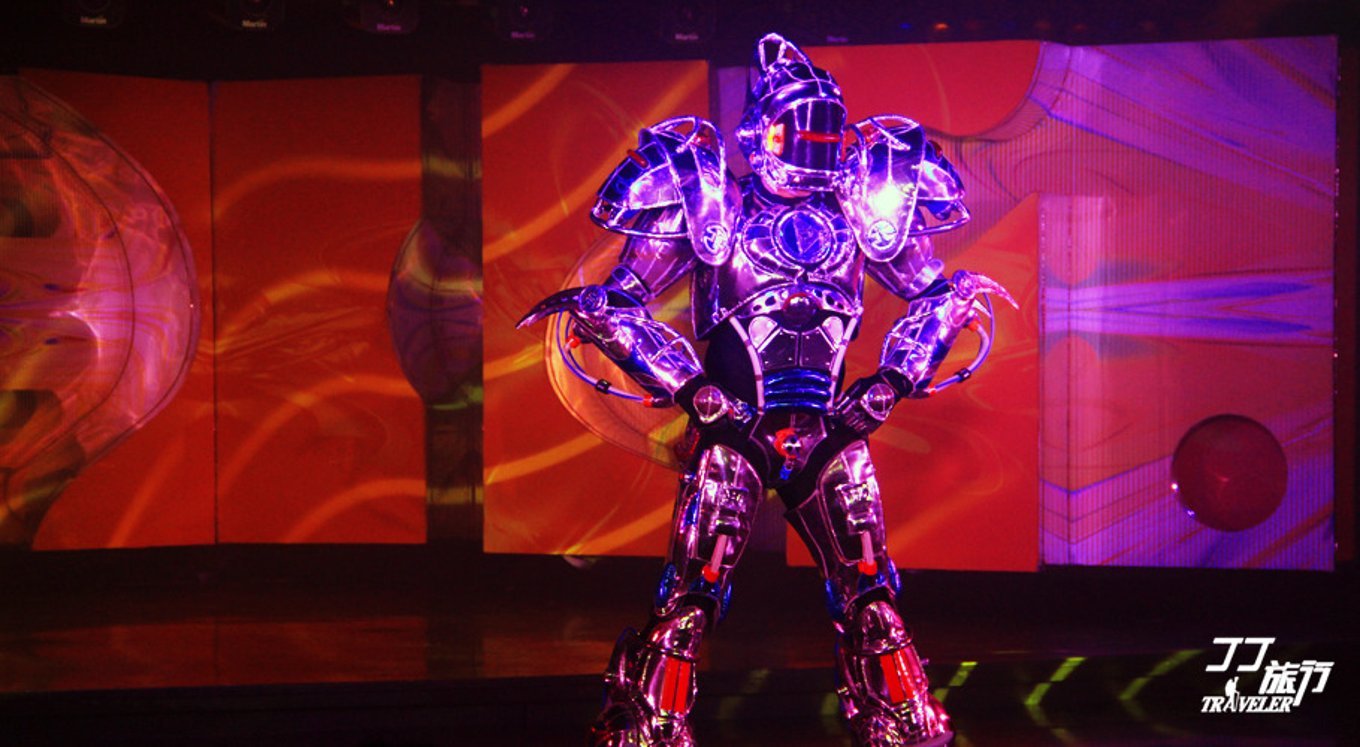 波澜不惊可以形容水面吗,描述海上邮轮的感觉