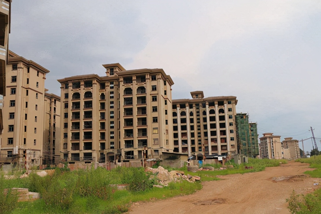 赢家通吃！不限购城市，正持棍暴打普通人