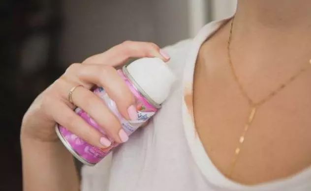 如何把普通衣服穿出很潮的感觉,衣服小技巧你学会了吗