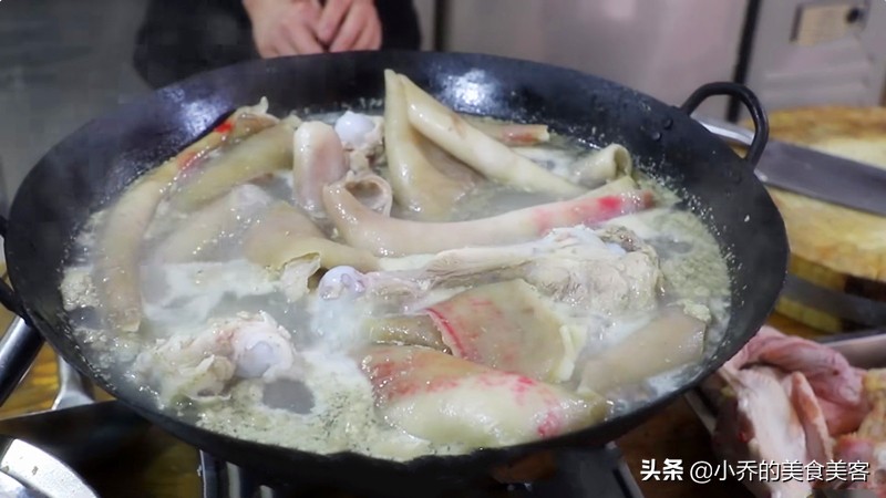 家常高汤的熬制方法及配料大全,熬制高汤的正宗做法