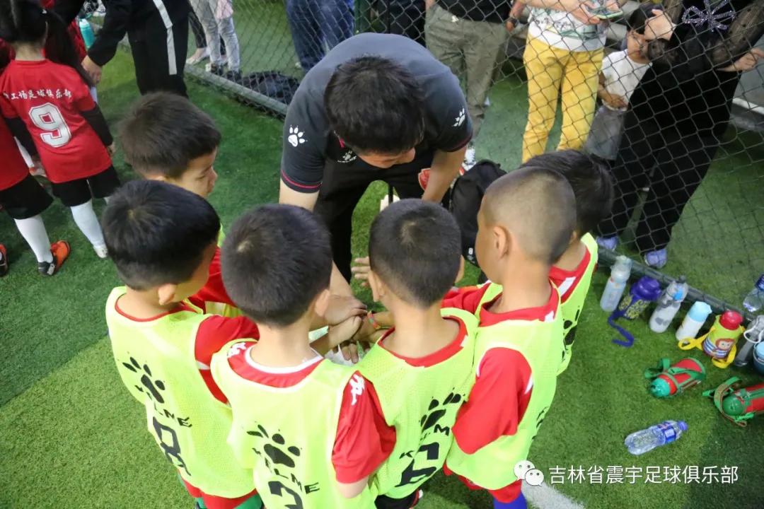 快乐童年足球队,快乐童年足球