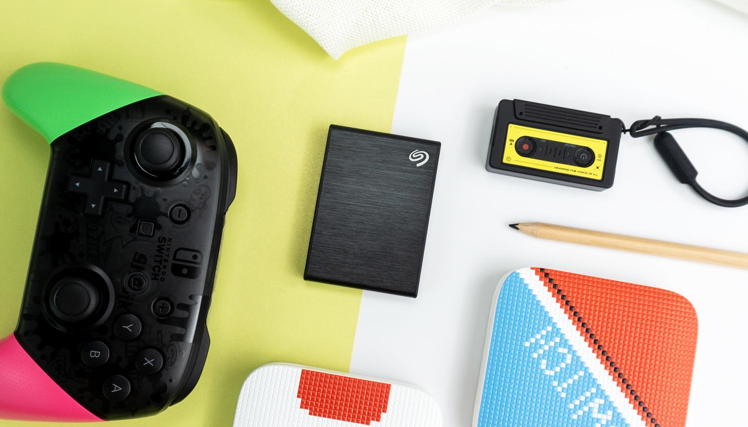 速度1030MB/s，却只有名片大小？希捷铭系列移动固态硬盘