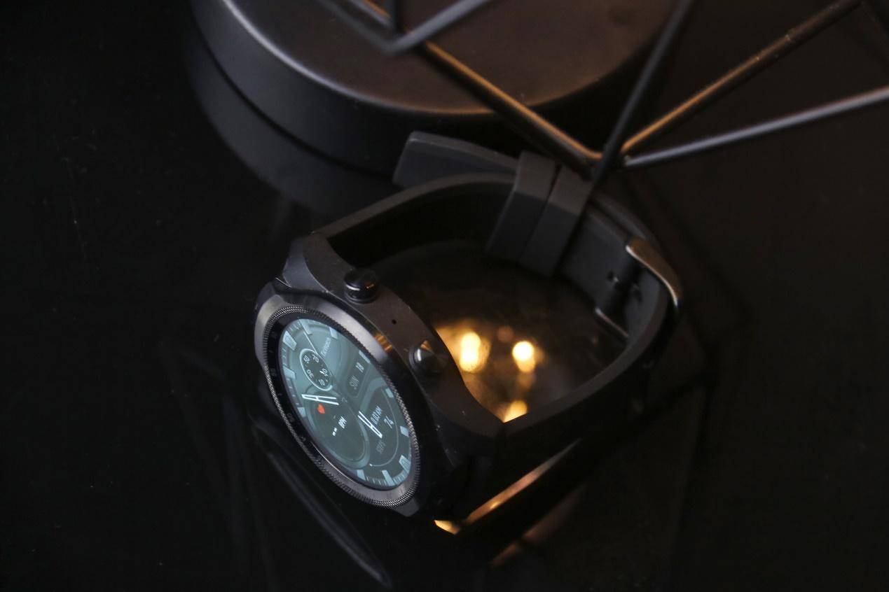 ticwatch蓝牙版手表介绍,ticwatch手表刚拿到怎样使用