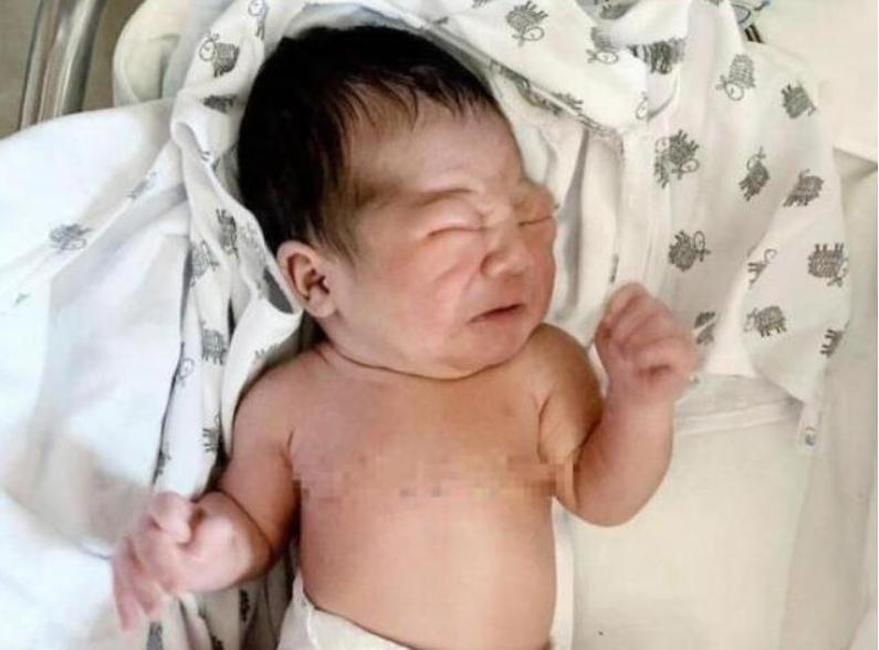 宝宝越长越丑的五个部位,宝宝这几个部位丑预示高颜值