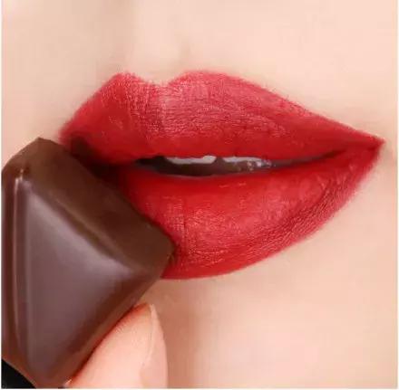 都坐等赵丽颖官宣怀孕？代购却盯着她背后这波流量……