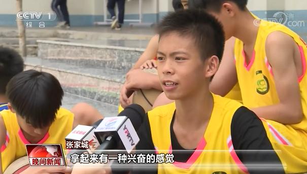 13岁中国独臂少年,13岁独臂少年怎么火的