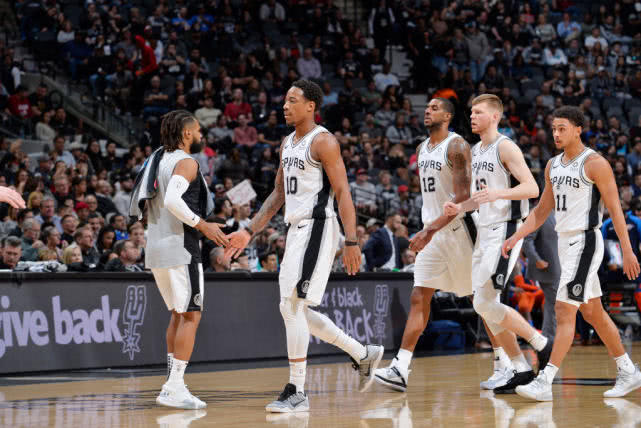 超远三分绝杀马刺14号,血脉喷张nba巅峰时刻的极限绝杀