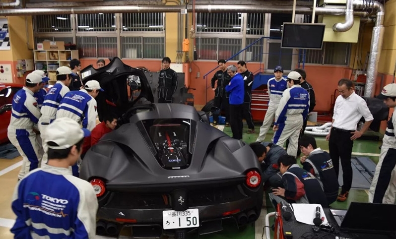 广州高校突现众多改装车,中国改装文化跨出了重要一步!