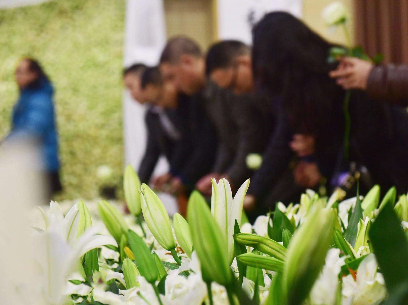 那些“见面就聊房”的重庆人正在无情的摧垮着下一代……