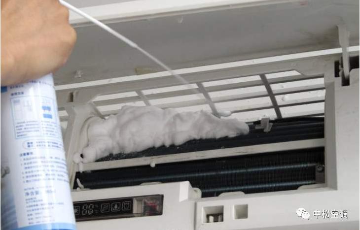 空调清洗剂怎么使用柜机,空调清洗剂怎么使用去清洗空调