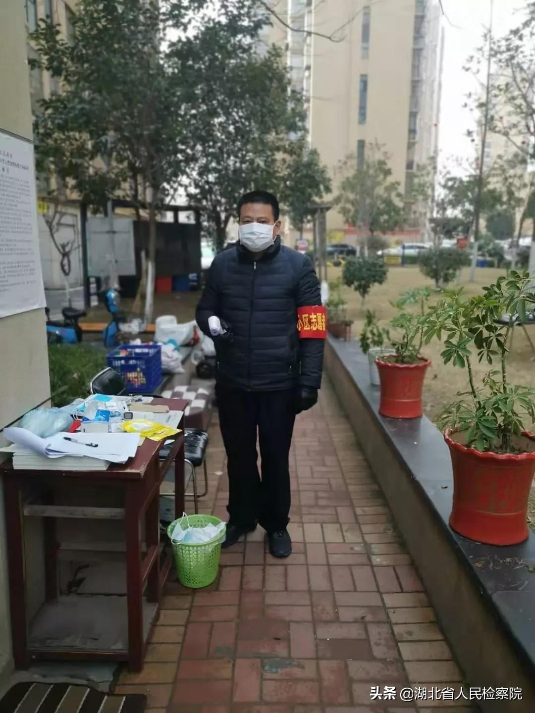 检徽在疫情防控第一线,检徽闪烁在疫情防控第一线