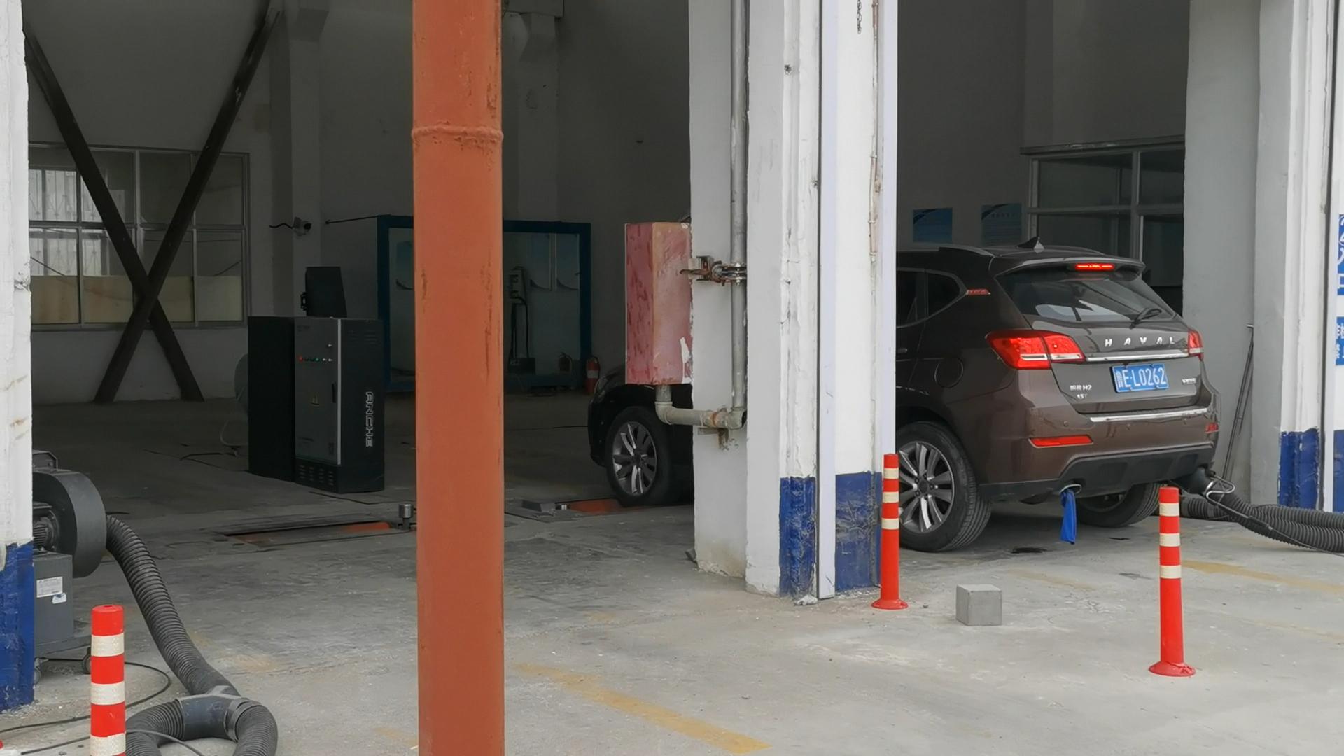 汽车年审前怎么样才能让尾气达标,车辆第一次年检需要灭火器吗