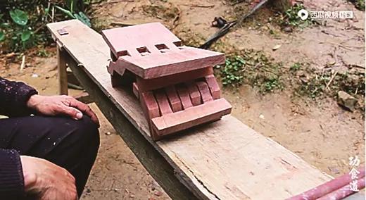 上央视的木工爷爷,登高人民日报