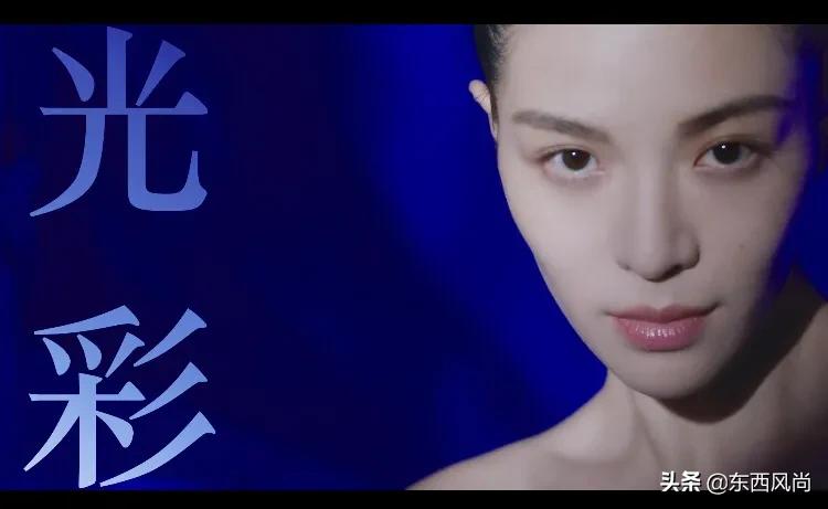 钟楚曦阿玛尼口红试色视频,阿玛尼蓝标钟楚曦