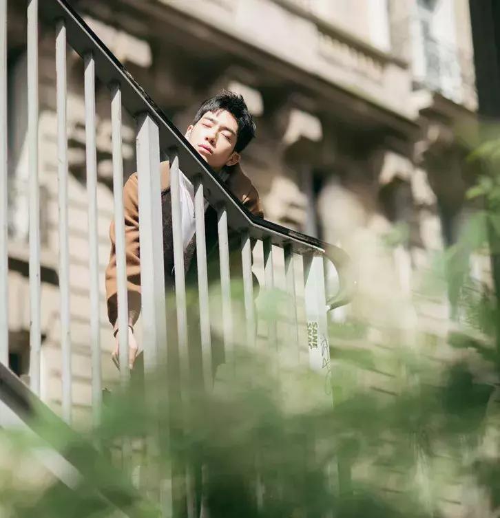 男士穿搭30岁轻熟风穿搭推荐,夏季偏瘦男士的穿搭指南