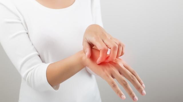 湿疹、*麻疹荨**、皮炎反复折磨,有效治疗彻底摆脱皮肤病