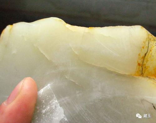 无裂不成玉？和田玉裂的秘密，堵料、切料必须看懂它