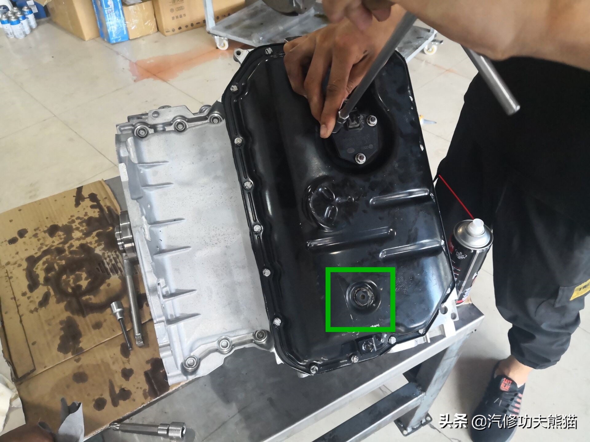 能拉动波音747的大众神车途锐烧机油治理，修完了又可以拉飞机了