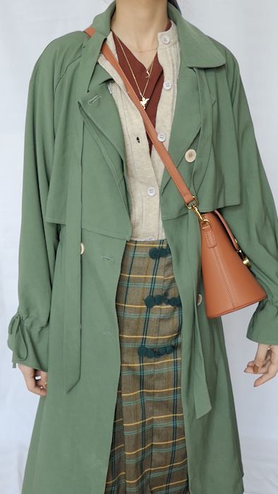 最节省空间又简便的叠风衣方法,薄款中长风衣怎么叠