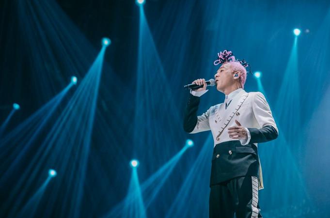 分享陈小春的一首粤语经典,陈小春歌曲算你狠原唱