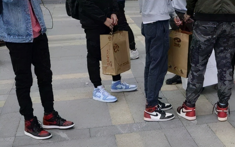 买鞋子尺码怎么选,买鞋子应该大一码还是刚刚好