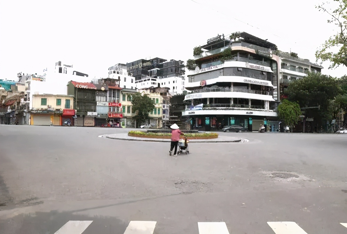 运费比砖贵、出货堪比“西天取经”……瓷砖外贸叫苦不迭