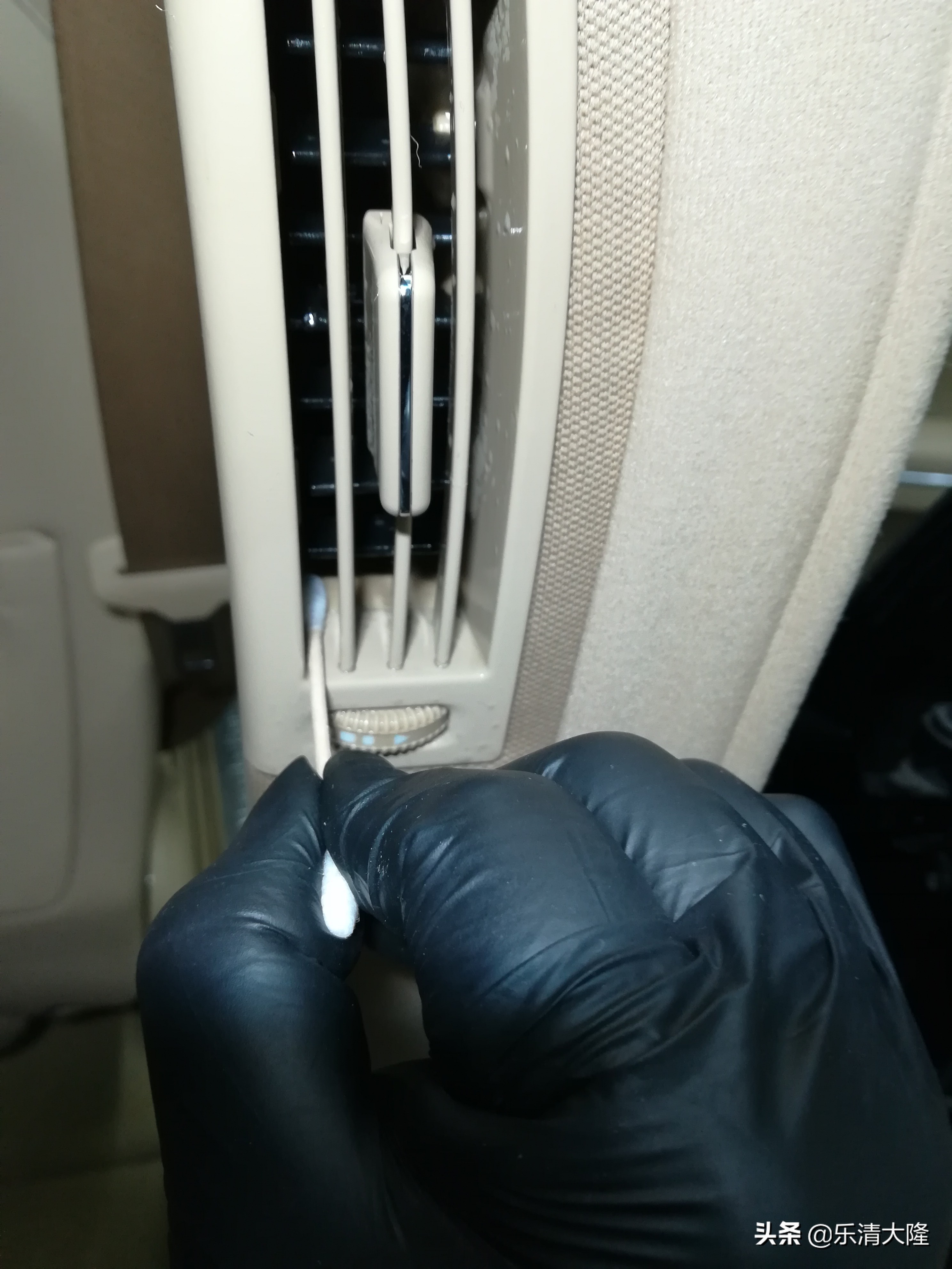 奔驰s350门边镀铬条,奔驰s350座椅清洗翻新