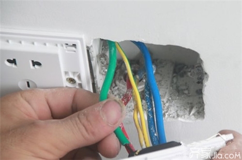 一个插座改成3个插座怎么接线,插座接线图正确的接法