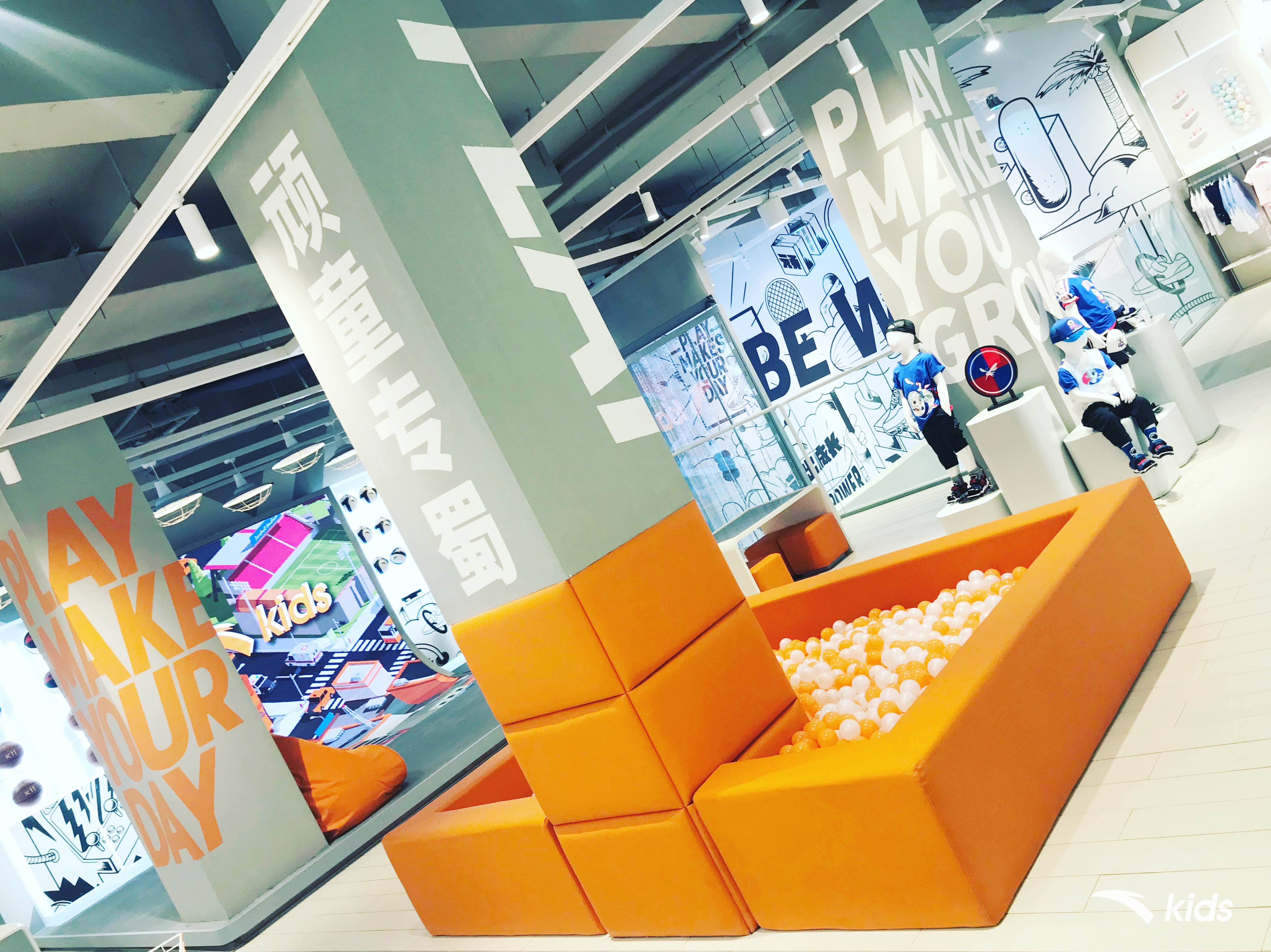 带娃打卡这家高颜值高人气童装店,做宜宾最潮的仔!