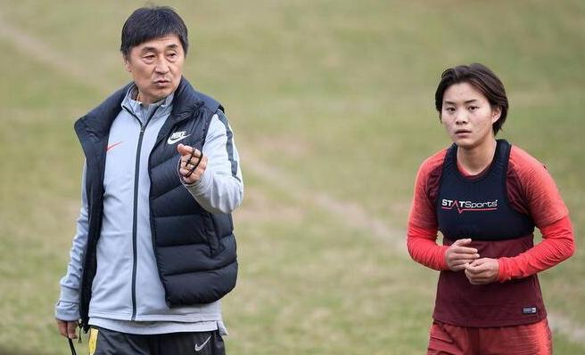 贾秀全对王霜有何看法,贾秀全对王霜的看法