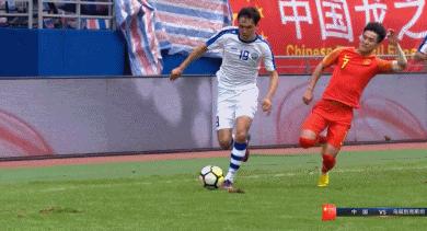 韦世豪恶意犯规集锦,韦世豪恶意犯规被罚出场