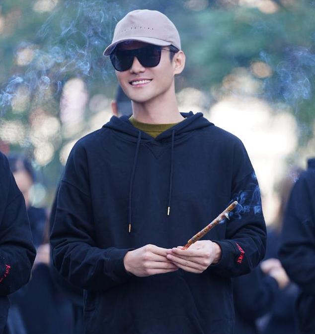 王凯江疏影片场花式互怼,王凯和王鸥江疏影的关系