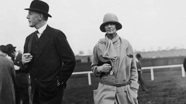 香奈儿黑白双c,妮可基德曼香奈儿灵感缪斯