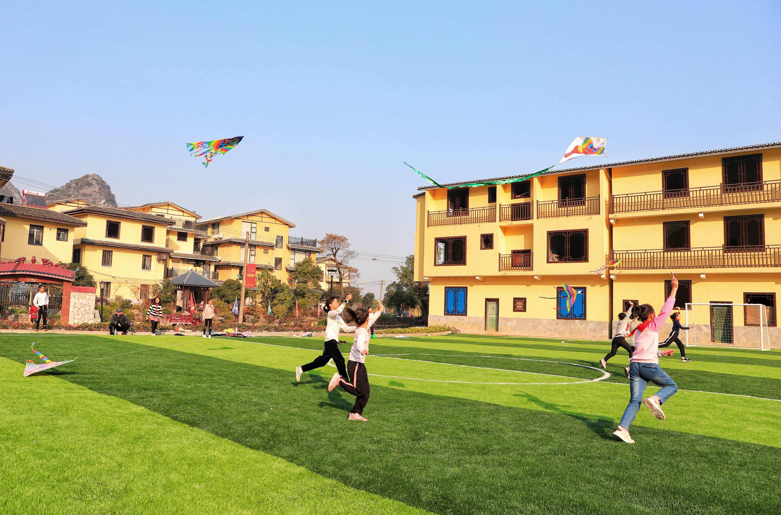 学生科技节风筝竞赛,放飞科学梦想主题班会