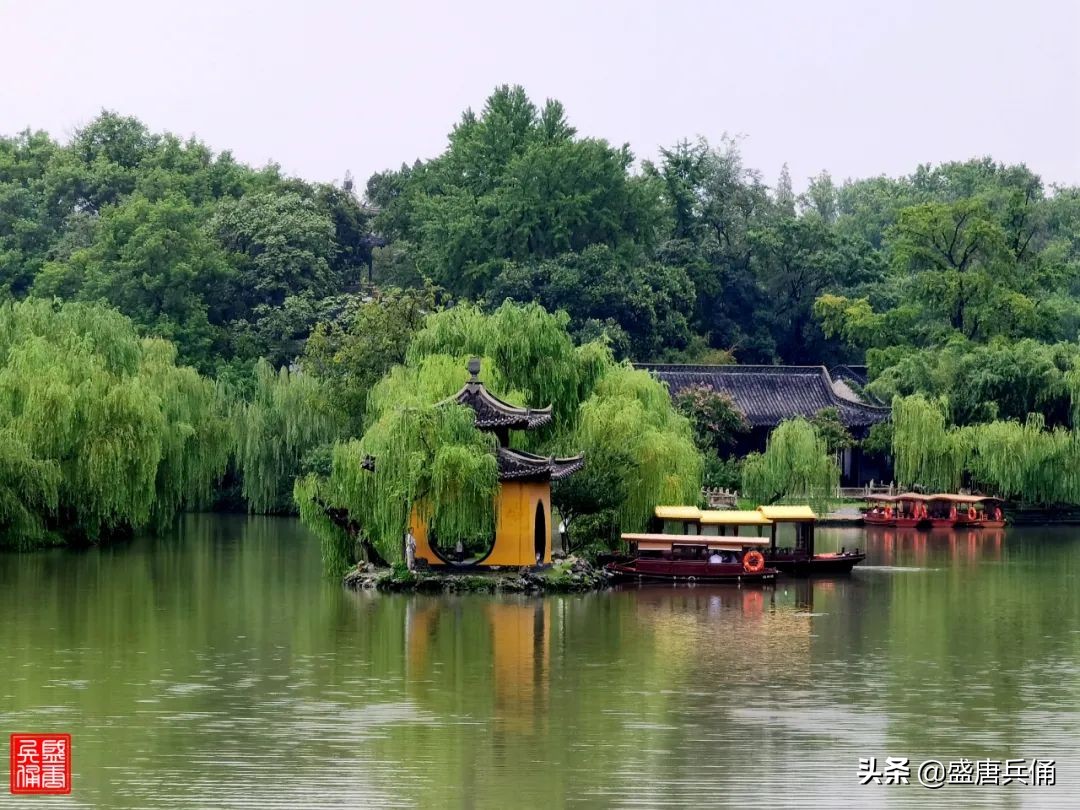 扬州｜垂杨不断接残芜，雁齿红桥俨画图