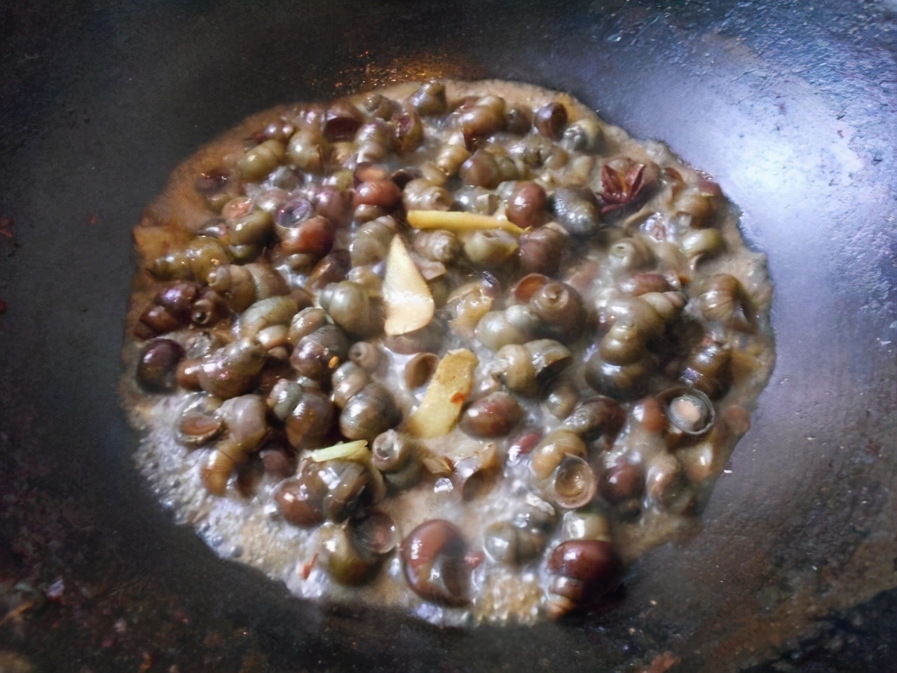 田螺屁股的处理方法,没剪屁股的田螺怎么处理