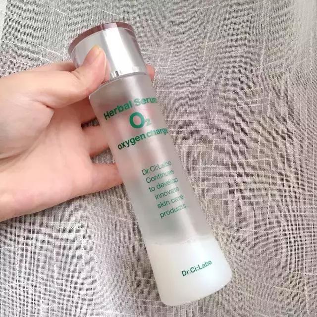 城野医生能收缩毛孔吗,城野医生毛孔收敛焕肤水