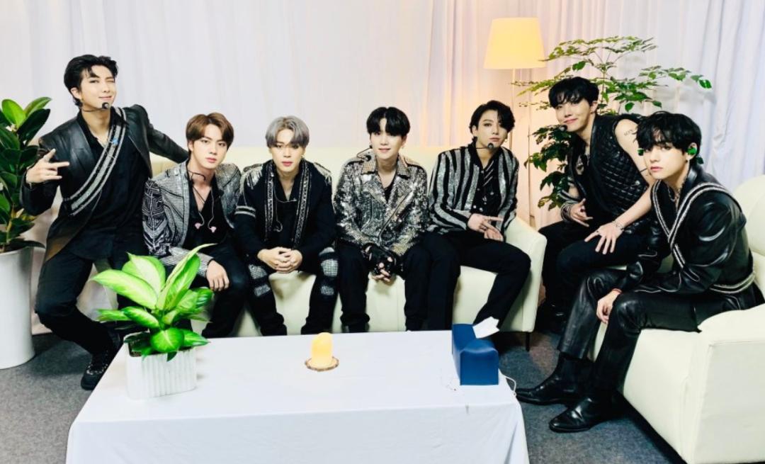 韩团对粉丝的态度和评价,韩团对粉丝的态度