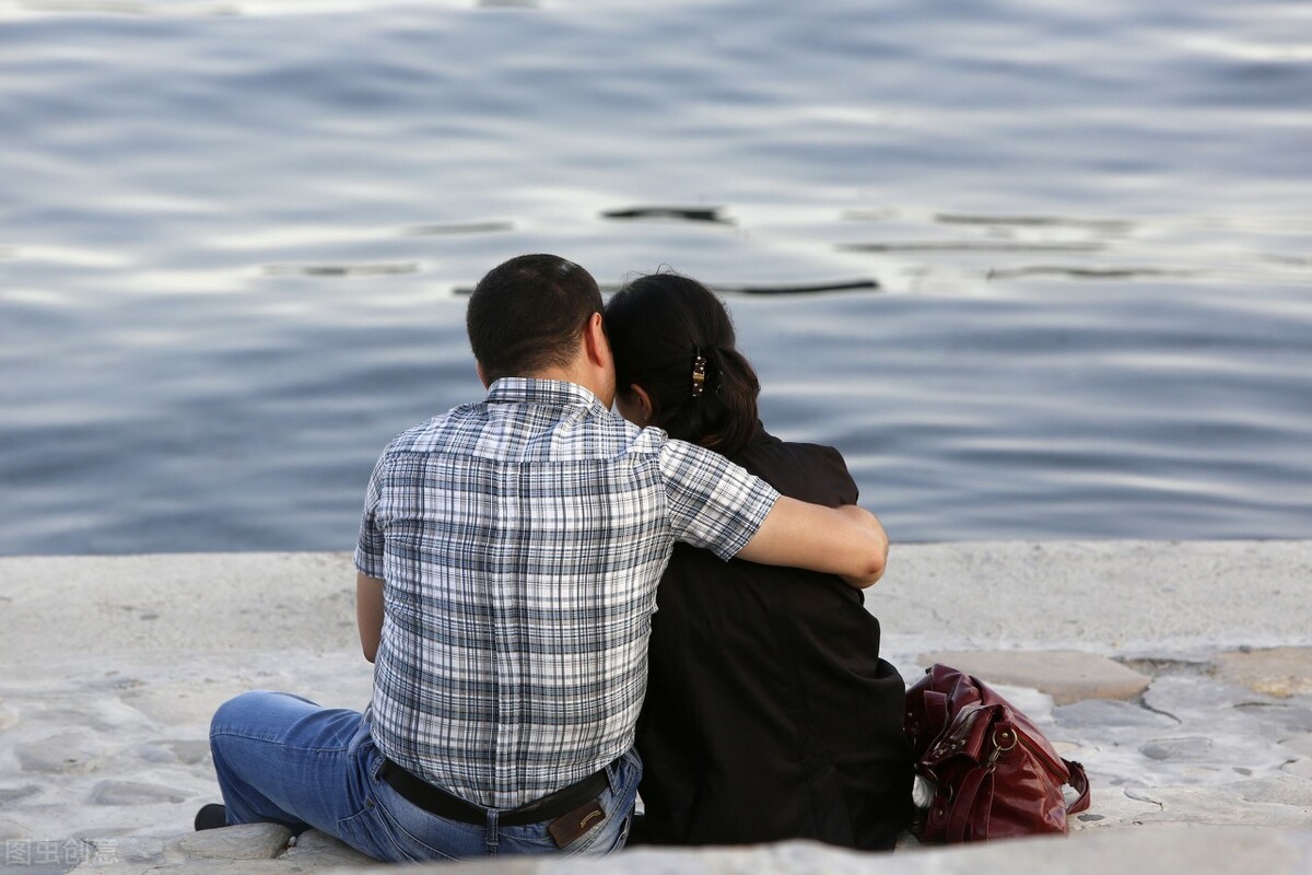 到底该不该谈恋爱,到底什么才是谈恋爱以后的规划