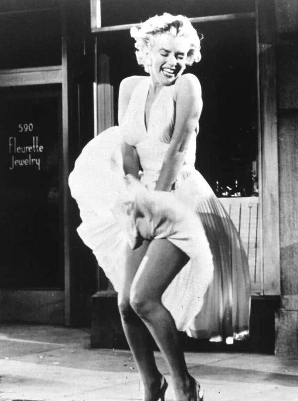 你想不想把变美的开关装在脚底？走一步就美一分