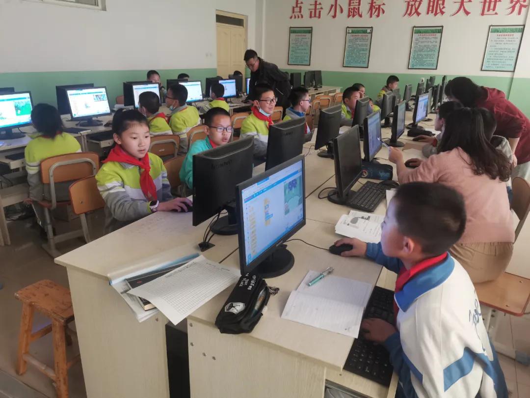 白银文明校园,文明校园七彩童年舞蹈