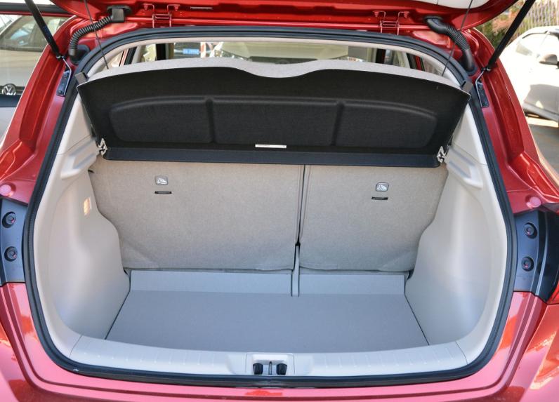 七座家用车省油日产,省油自动挡代步车日产阳光