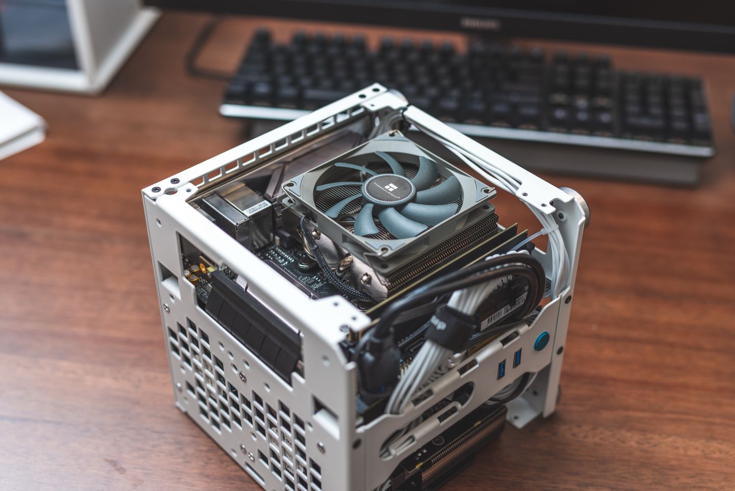 itx小钢炮需要什么,itx白色小钢炮安装教程