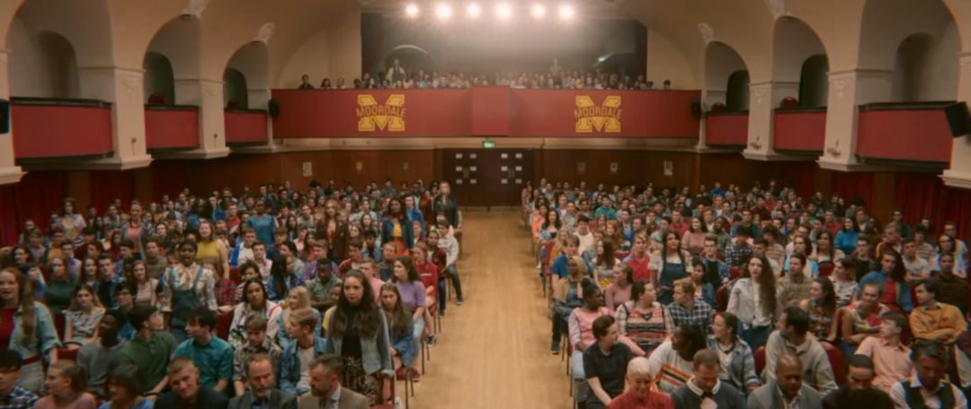 快上车|学校亏欠我们的生理课,这部英剧补齐了