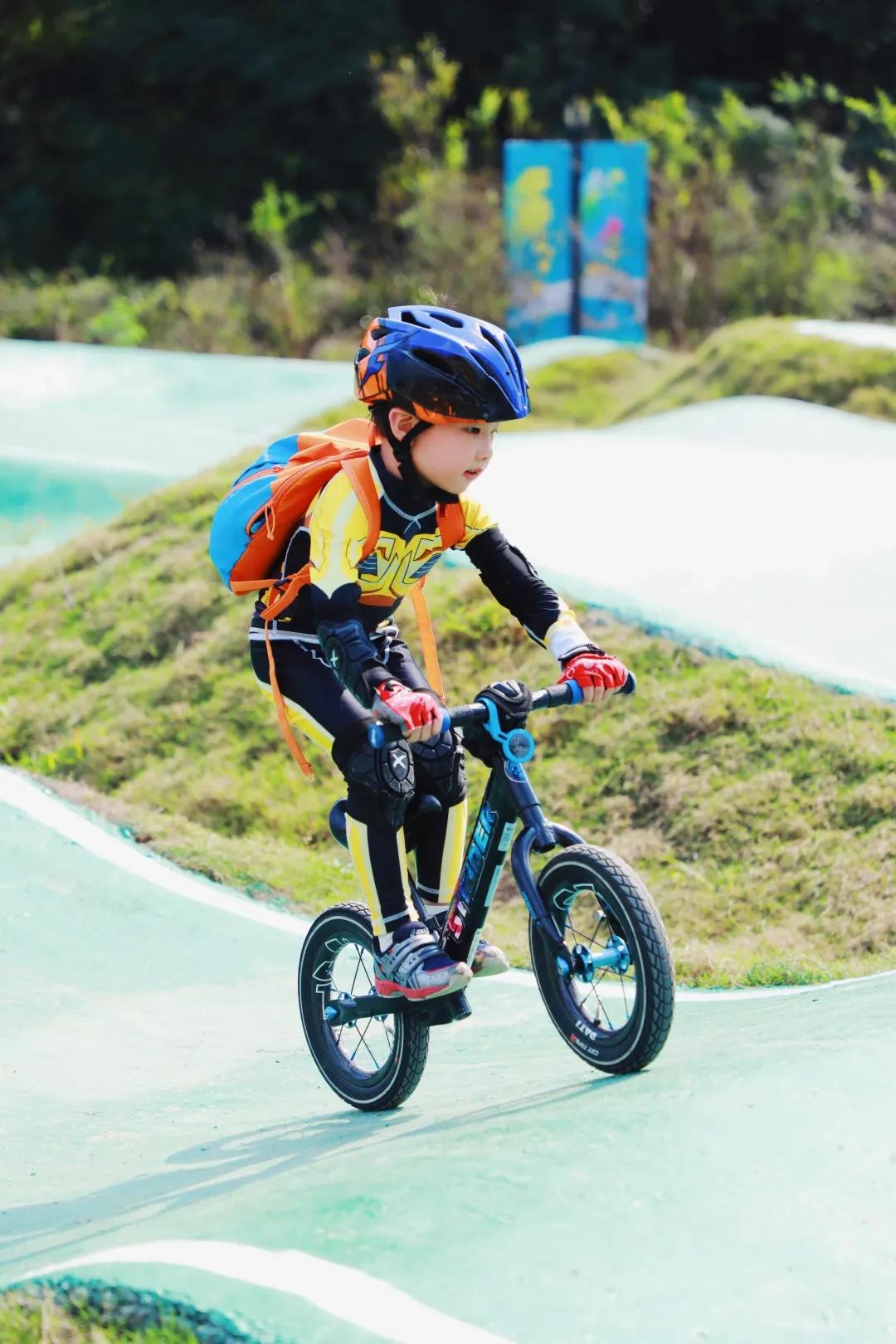 南京网红打卡景点不老村,打卡南京不老村