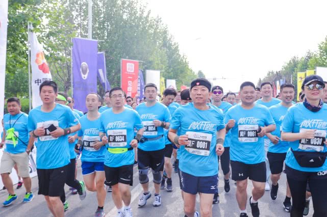 给你8公里,你跑的过一个60后吗?